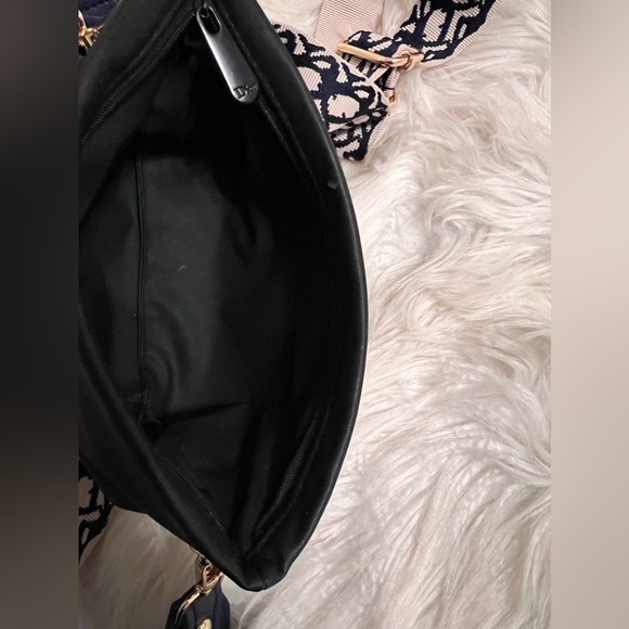 DIOR BEAUTE BLING BLING CD EMBOSSED BAG - Picture 8 of 16